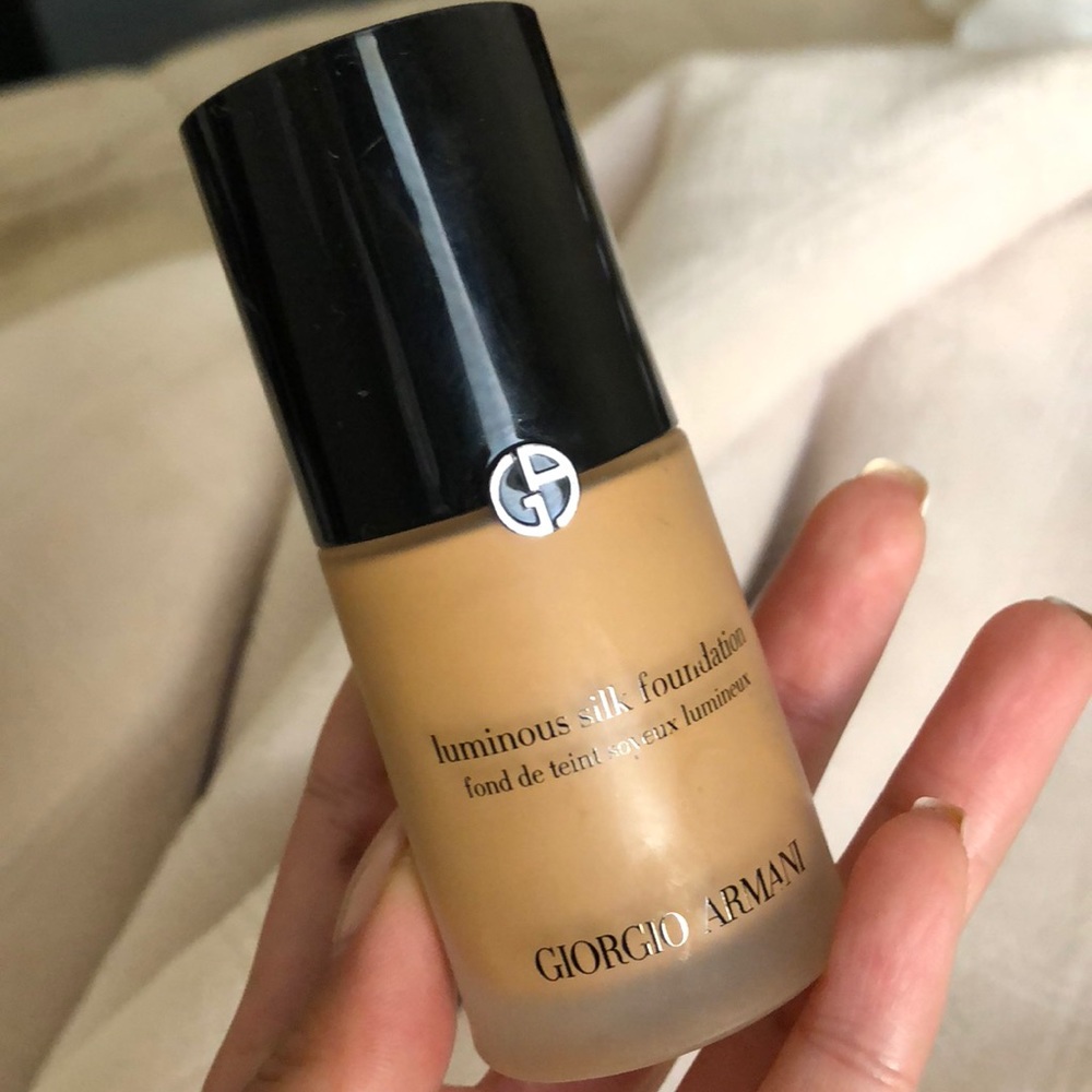 Giorgio Armani Luminous Silk Foundation